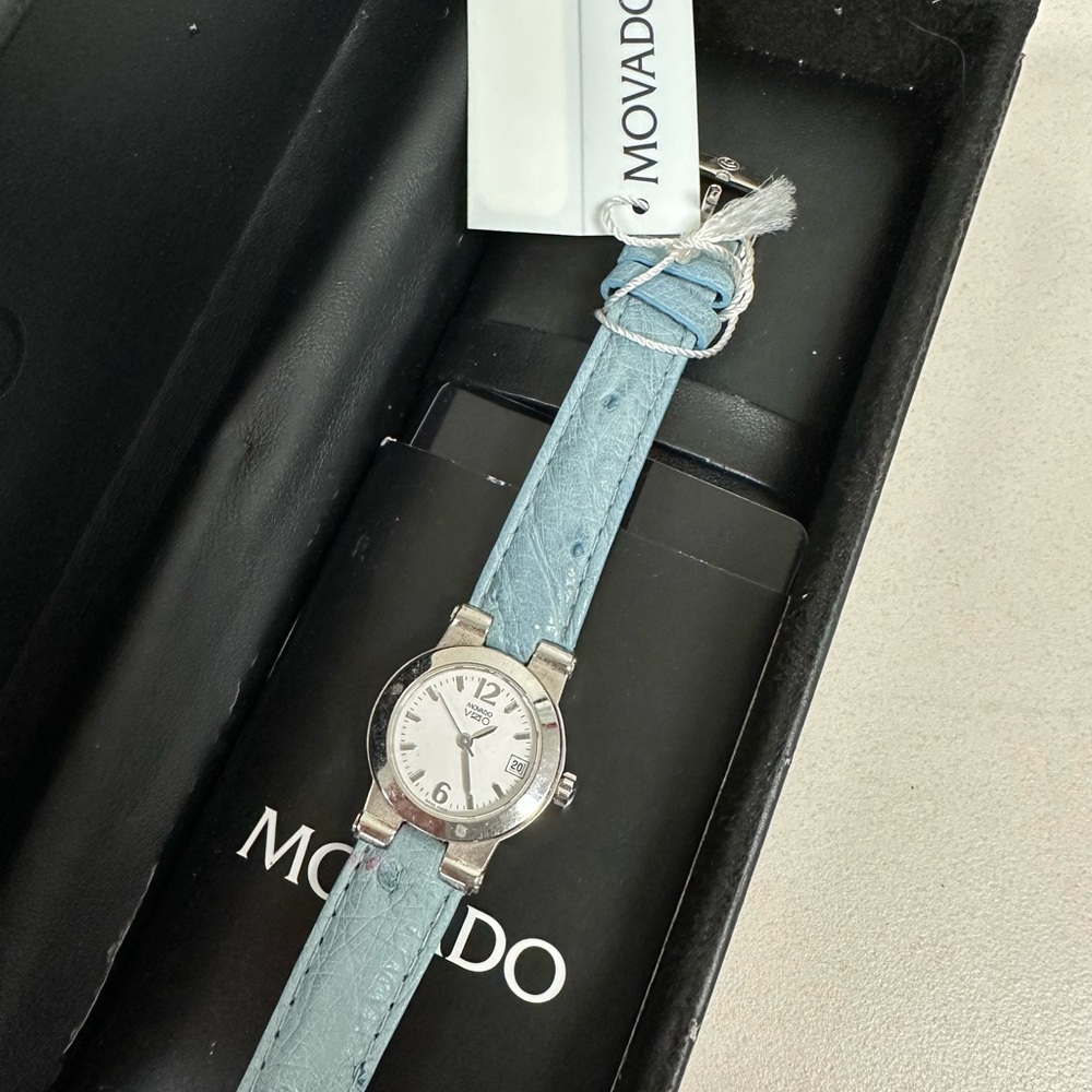 EUC Movado Vizio Sport 1605507 Blue Ostrich Strap White Dial with Date Watch